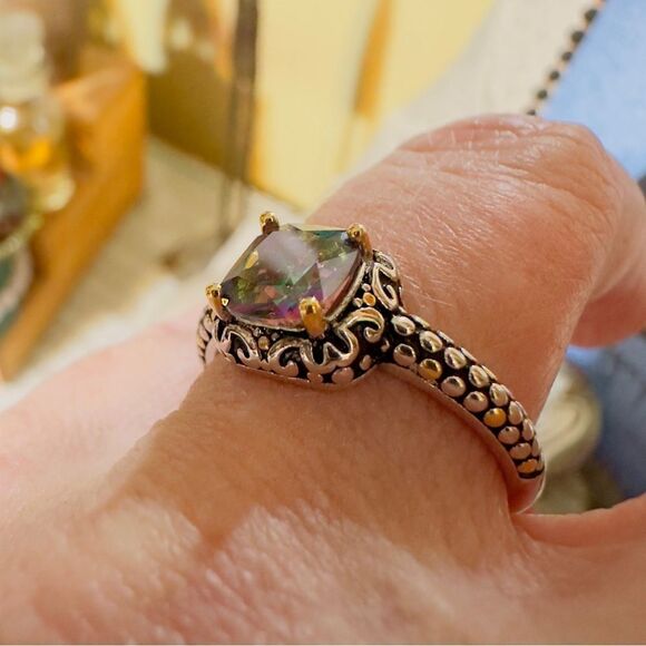 Sterling Silver Celtic Rainbow Topaz Cushion CZ Ring - Picture 3 of 10